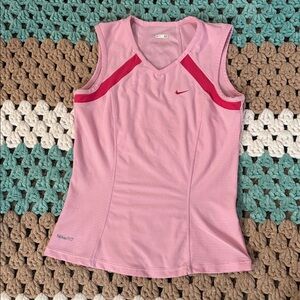 Nike Fit Pink Wicking Athletic Sleeveless Tank Top Workout Shirt Womans sz Med
